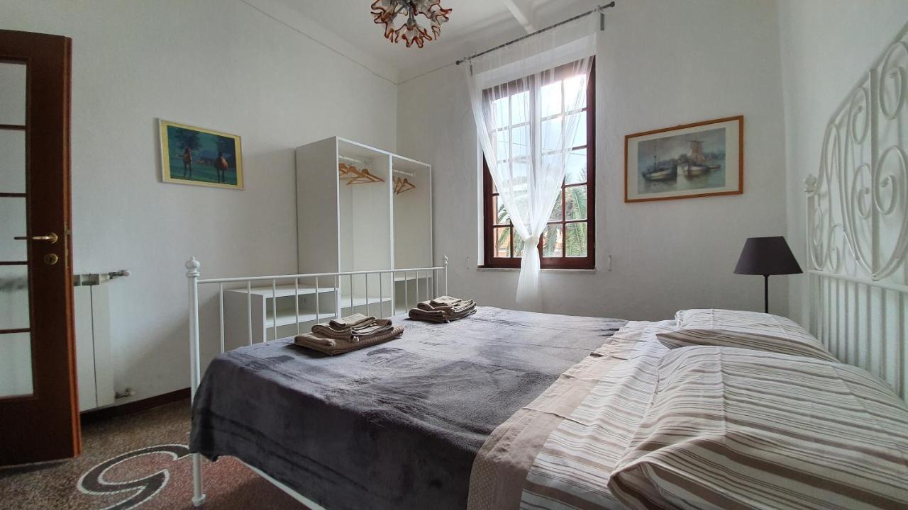 Casa Indipendente A 200 Metri Dal Mare Apartment Вараце Екстериор снимка
