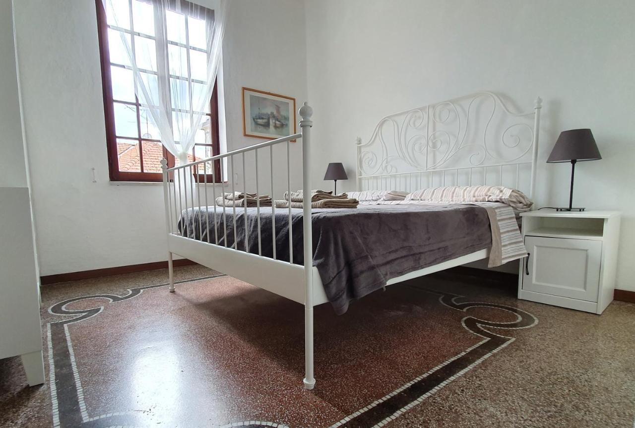 Casa Indipendente A 200 Metri Dal Mare Apartment Вараце Екстериор снимка